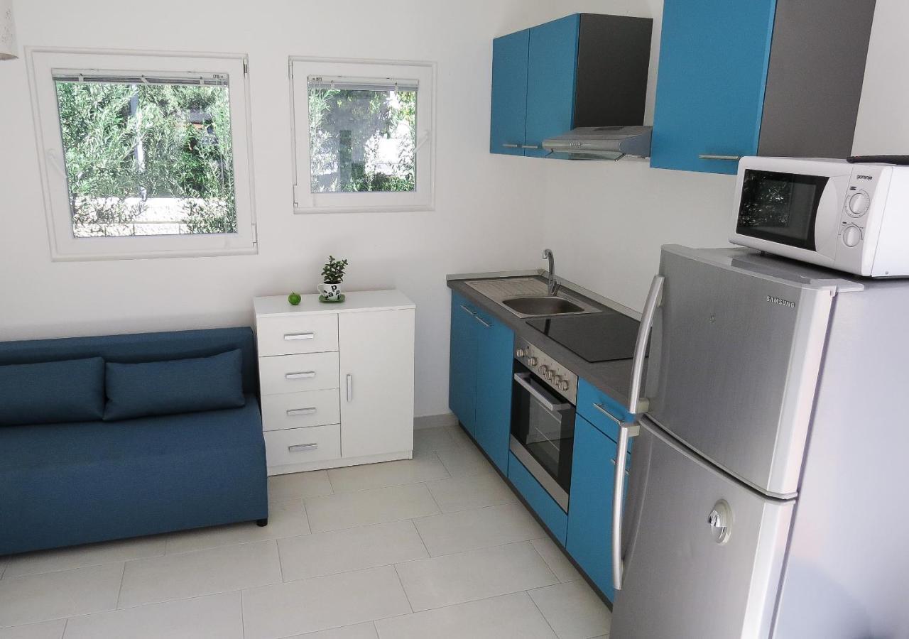 Bungalow Vice With Pool Pakostane Bagian luar foto
