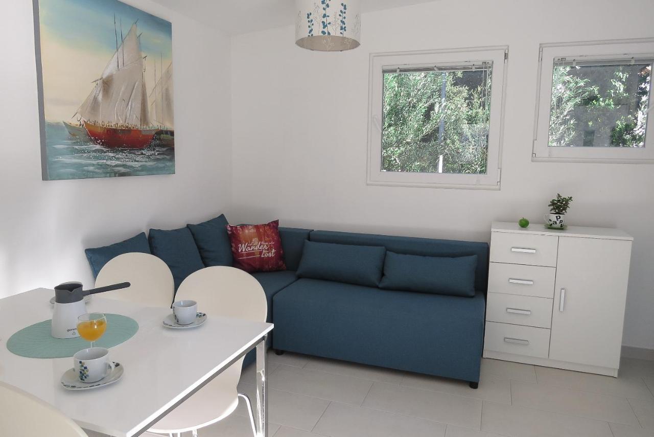 Bungalow Vice With Pool Pakostane Bagian luar foto